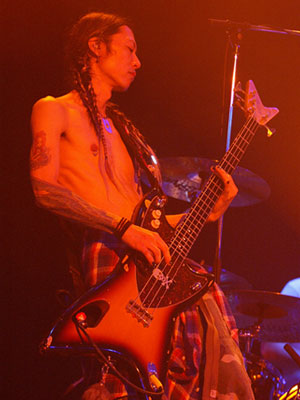 IKUZONE
